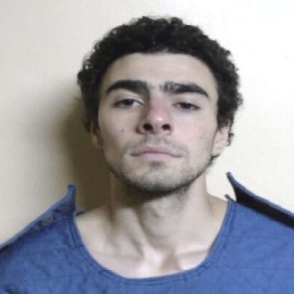 Acusan a sospechoso de asesinato por muerte del CEO de UnitedHealthcare