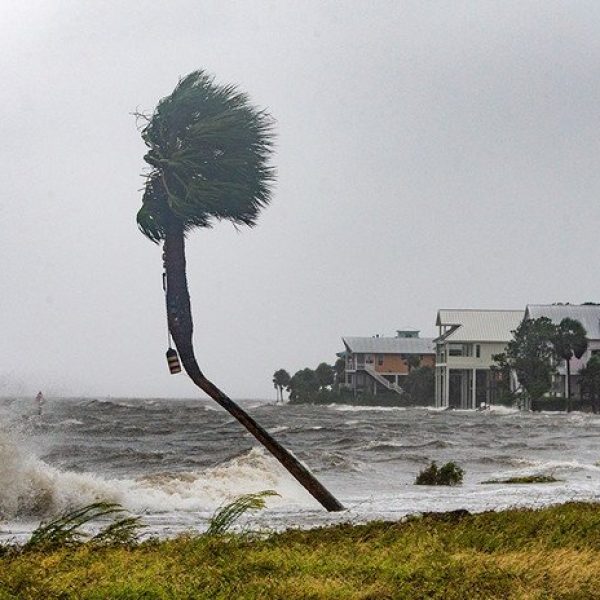 Huracán Milton crece en tamaño rumbo a Florida con vientos de 130 millas por hora